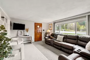 583 Chandler St, Tewksbury, MA 01876 - Photo 11