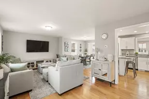 39 Sewell St, Brockton, MA 02301 - Photo 11
