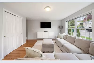36 Stiles St, Lynn, MA 01905 - Photo 5