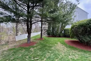 1 Sunnyside Dr, Plainville, MA 02762 - Photo 3