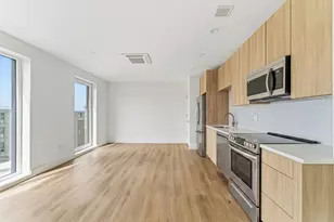 1035 Commonwealth Ave, Boston, MA 02215 - Photo 3