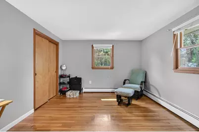 34 E 6th St, Lowell, MA 01850 - Photo 17