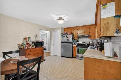 34 E 6th St, Lowell, MA 01850 - Photo 9