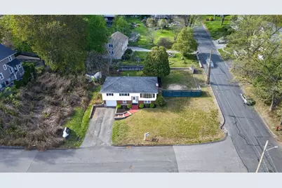 34 E 6th St, Lowell, MA 01850 - Photo 39