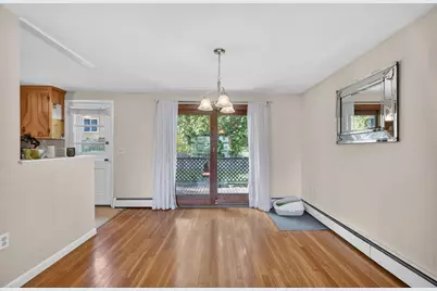 34 E 6th St, Lowell, MA 01850 - Photo 7