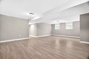 24 Crest Ave, Revere, MA 02151 - Photo 19