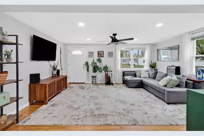 152 Shady Brook Ln, Springfield, MA 01118 - Photo 5