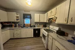 16 Assonet Blvd, Freetown, MA 02702 - Photo 7