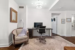 10 Charlesgate E, Boston, MA 02215 - Photo 9
