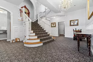 10 Charlesgate E, Boston, MA 02215 - Photo 15