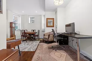 10 Charlesgate E, Boston, MA 02215 - Photo 3