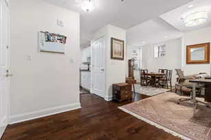 10 Charlesgate E, Boston, MA 02215 - Photo 5