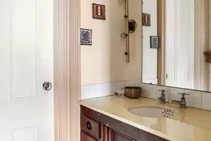 108 Pembroke St, Boston, MA 02118 - Photo 23
