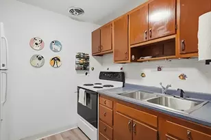 205 Kent St, Brookline, MA 02445 - Photo 5