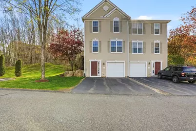 69 Buttercup Ln #69, Grafton, MA 01560 - Photo 1