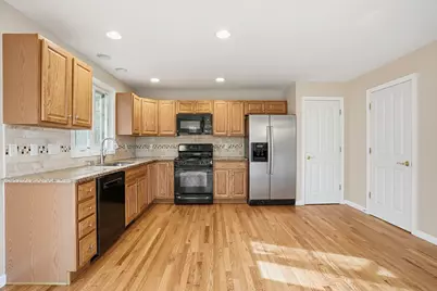 69 Buttercup Ln #69, Grafton, MA 01560 - Photo 3
