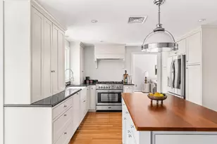 50 Brooks St, Winchester, MA 01890 - Photo 11