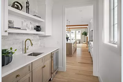 10 O'Rourke Path, Newton, MA 02459 - Photo 3