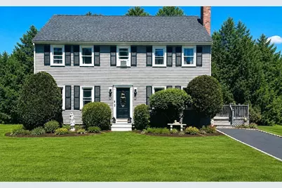 219 Fernwood Dr, Gardner, MA 01440 - Photo 1