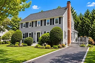 219 Fernwood Dr, Gardner, MA 01440 - Photo 1