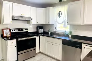 219 Fernwood Dr, Gardner, MA 01440 - Photo 3