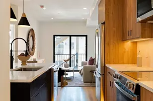 246 Bremen St, Boston, MA 02128 - Photo 9