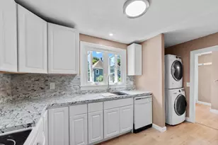 9 Dervin Pl, Clinton, MA 01510 - Photo 3