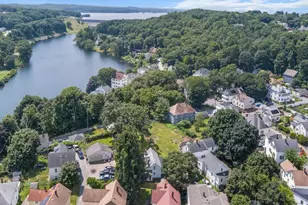 9 Dervin Pl, Clinton, MA 01510 - Photo 27