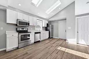 394 Rantoul St, Beverly, MA 01915 - Photo 1