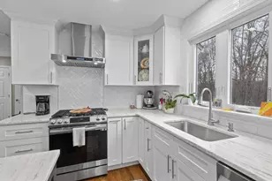 25 Farmington Dr, Shrewsbury, MA 01545 - Photo 9