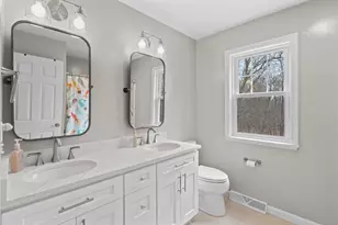 25 Farmington Dr, Shrewsbury, MA 01545 - Photo 23