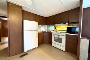 38 Lark Dr, Chicopee, MA 01020 - Photo 5