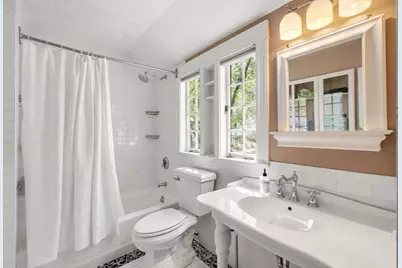 292 Pond St, Boston, MA 02130 - Photo 23