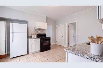 33 1/2 Barclay #3, Worcester, MA 01604 - Photo 3