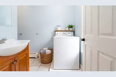33 1/2 Barclay #3, Worcester, MA 01604 - Photo 9
