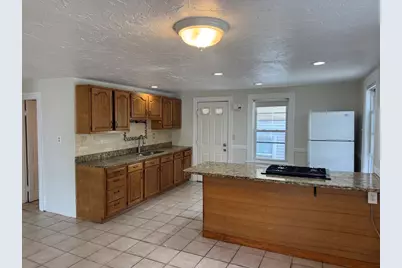 30 Wall St #1, Worcester, MA 01604 - Photo 3