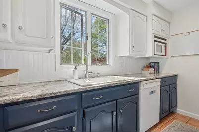 223 Beverly Road, Worcester, MA 01605 - Photo 19