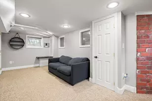 69 Bromfield St, Quincy, MA 02170 - Photo 31