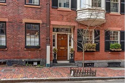 52 Pinckney St, Boston, MA 02114 - Photo 1