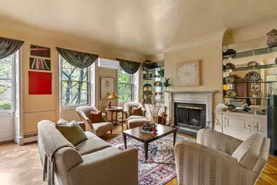 52 Pinckney St, Boston, MA 02114 - Photo 9