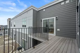 60 Cross St E, Somerville, MA 02145 - Photo 21