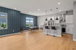 60 Cross St E, Somerville, MA 02145 - Photo 27