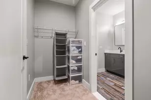 60 Cross St E, Somerville, MA 02145 - Photo 19