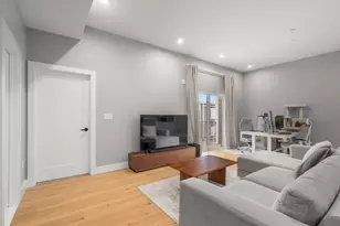 60 Cross St E, Somerville, MA 02145 - Photo 5