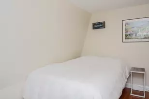 546 E 8th St, Boston, MA 02127 - Photo 17