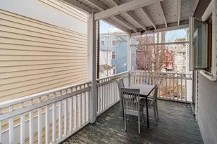 318 Beacon St, Somerville, MA 02143 - Photo 25