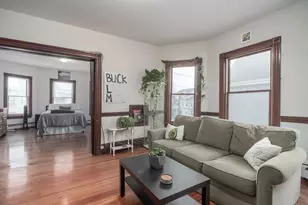 318 Beacon St, Somerville, MA 02143 - Photo 5