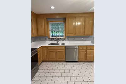 56 School  St #A, Spencer, MA 01562 - Photo 5