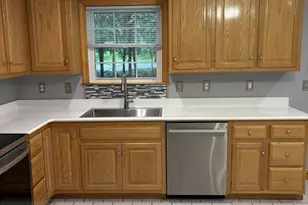 56 School St, Spencer, MA 01562 - Photo 5