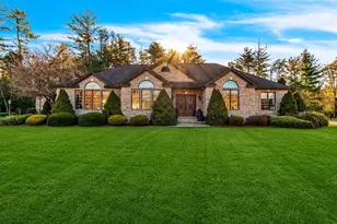 14 Lexington Cir, Southwick, MA 01077 - Photo 1